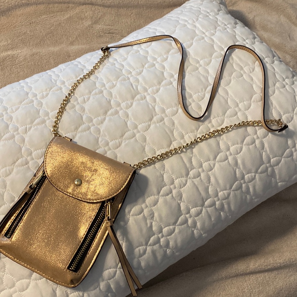 Rose gold with gold chain side body for clubs